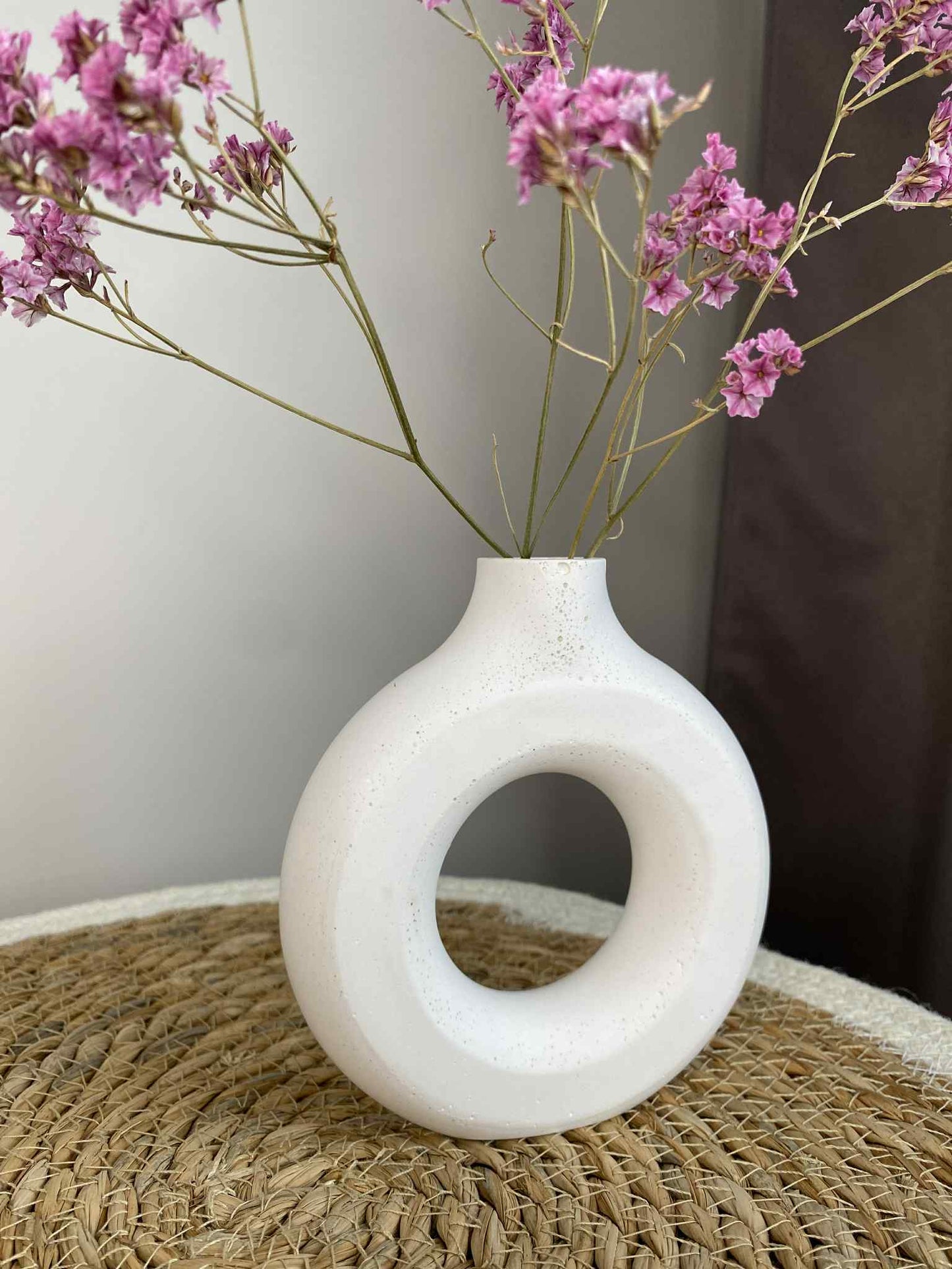 Ovali vazelė (balta)