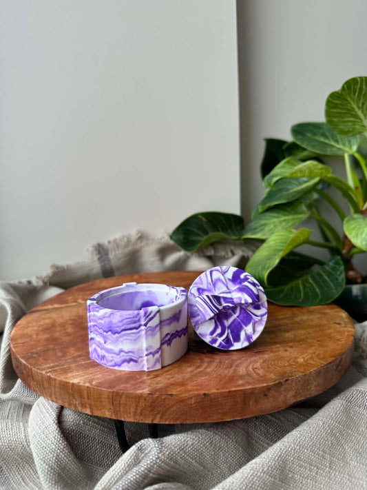 Dėžutė su dangteliu „Dovanėlė“ (violetinė)