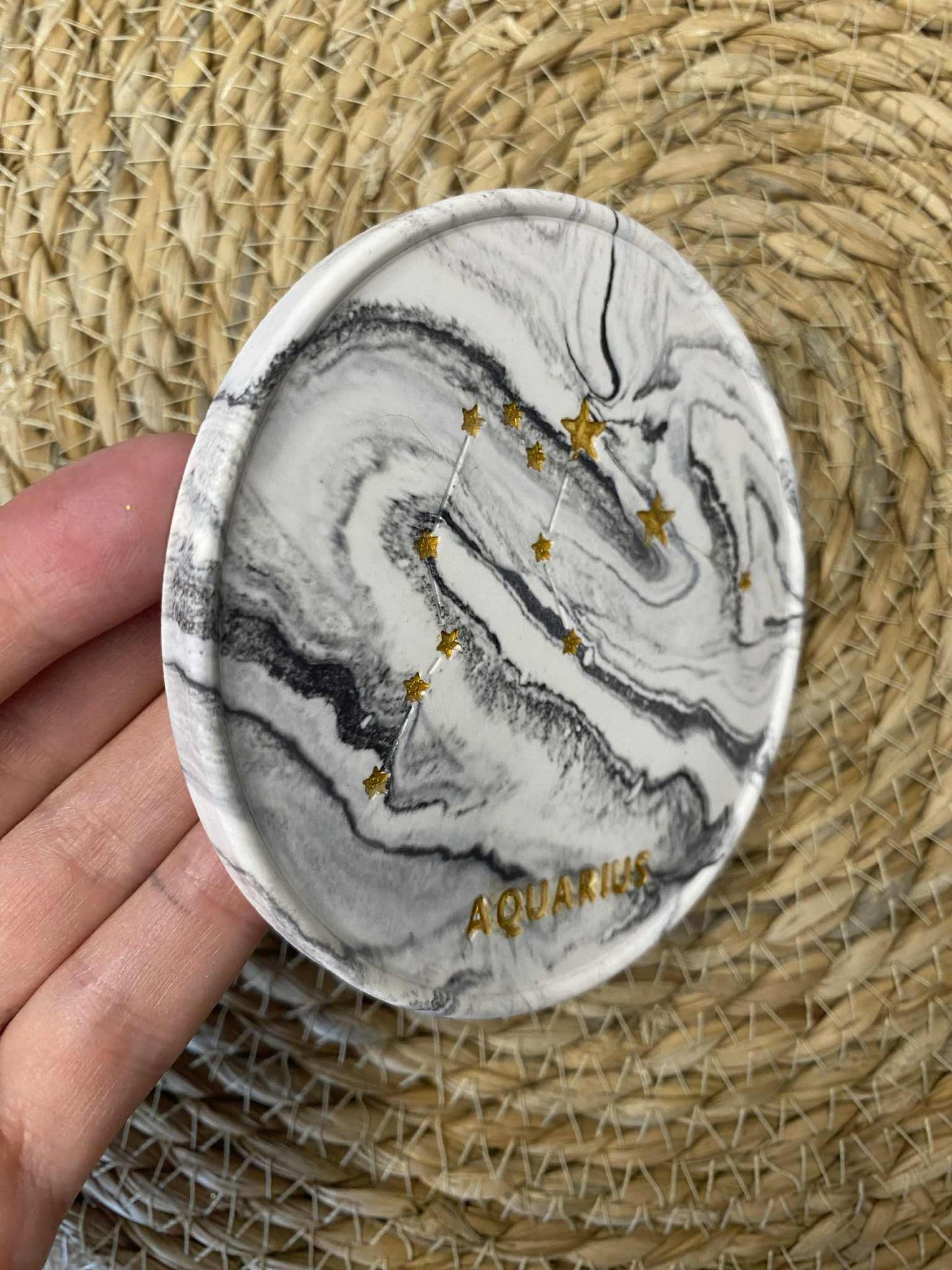 Padėkliukas su Vandenio žvaigždynu