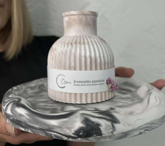 Jesmonito dirbtuvės – kūrybinis užsiėmimas