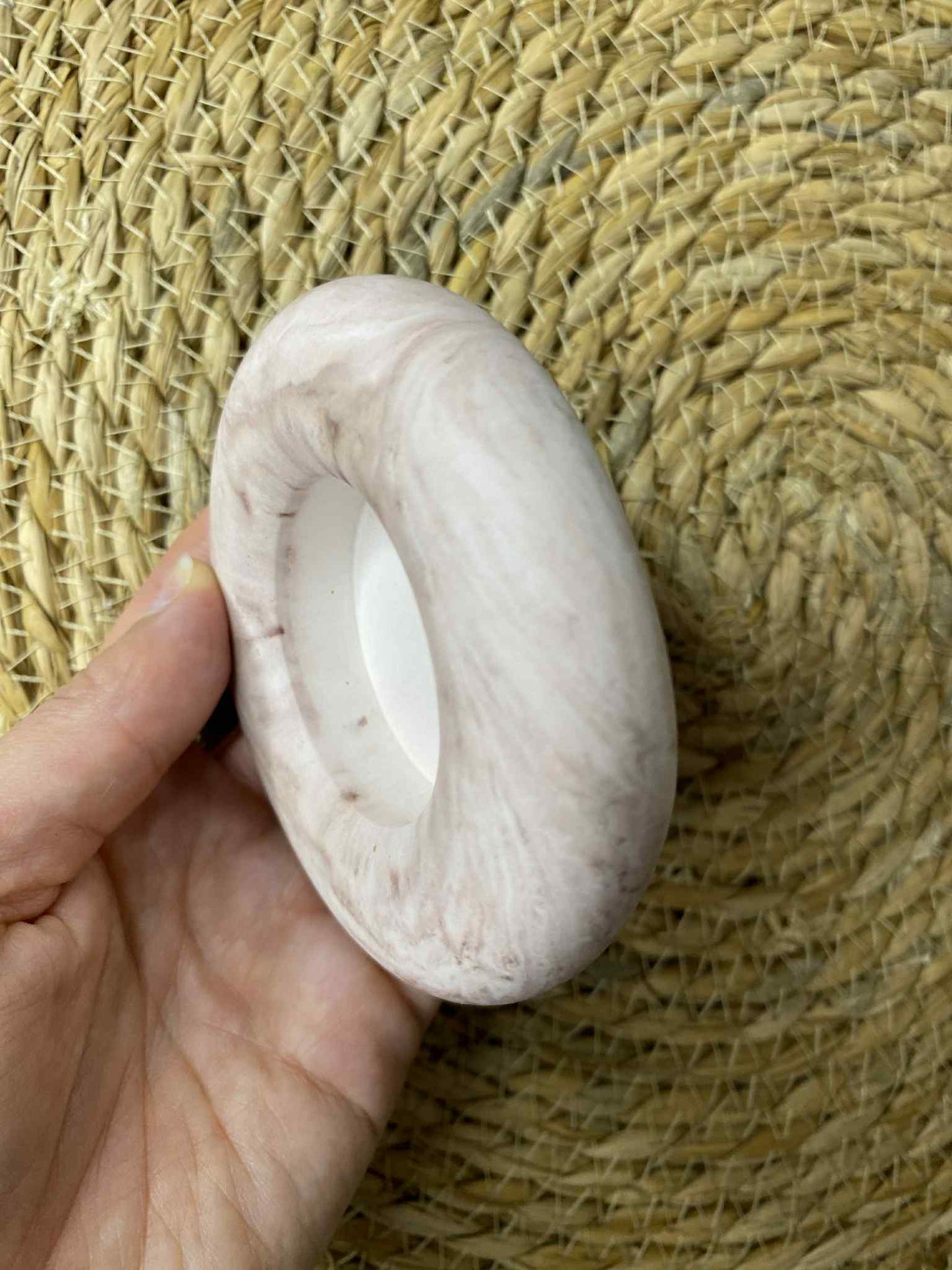 Apvali žvakidė (ruda)