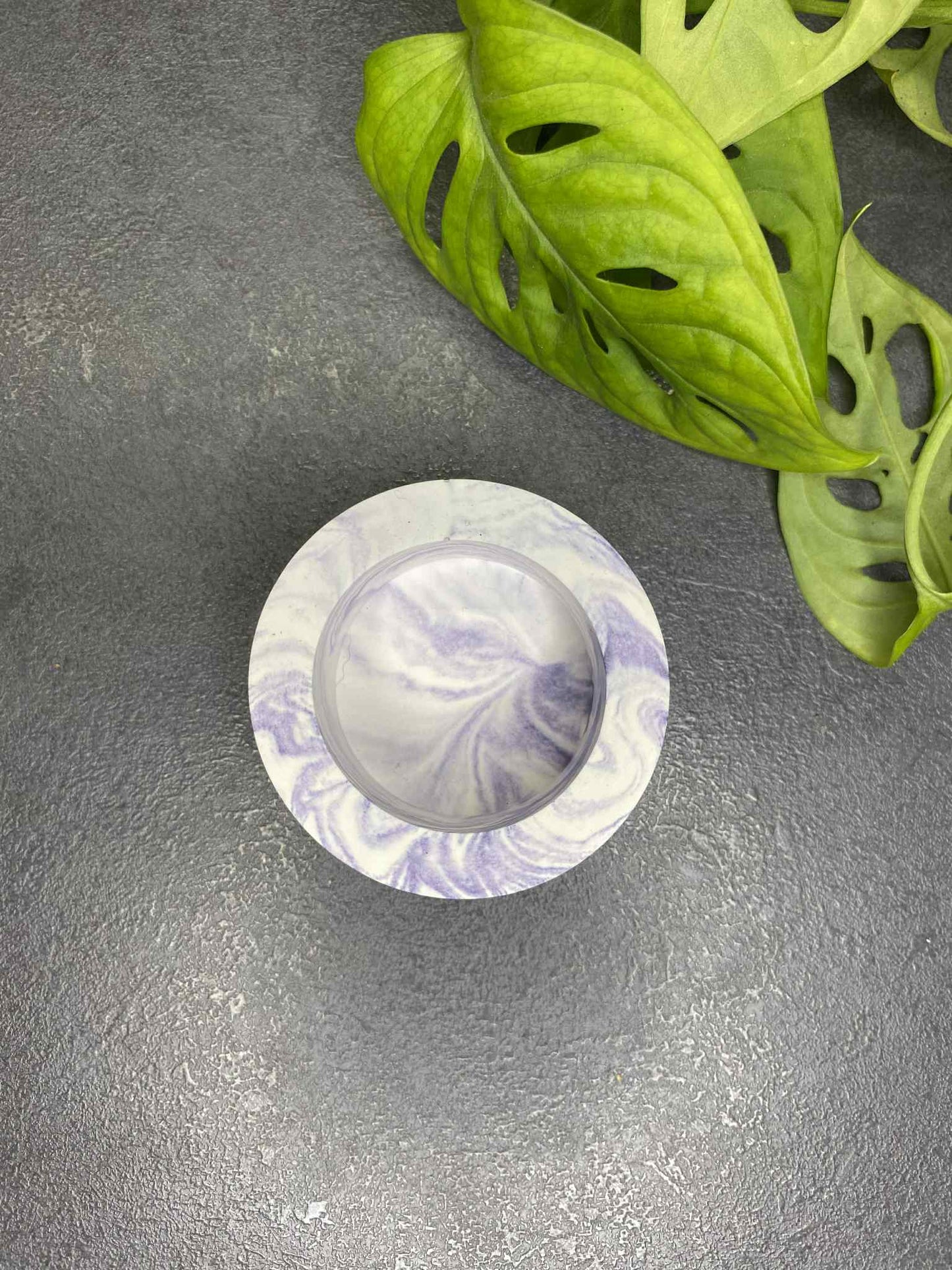 One-piece candlestick (purple)