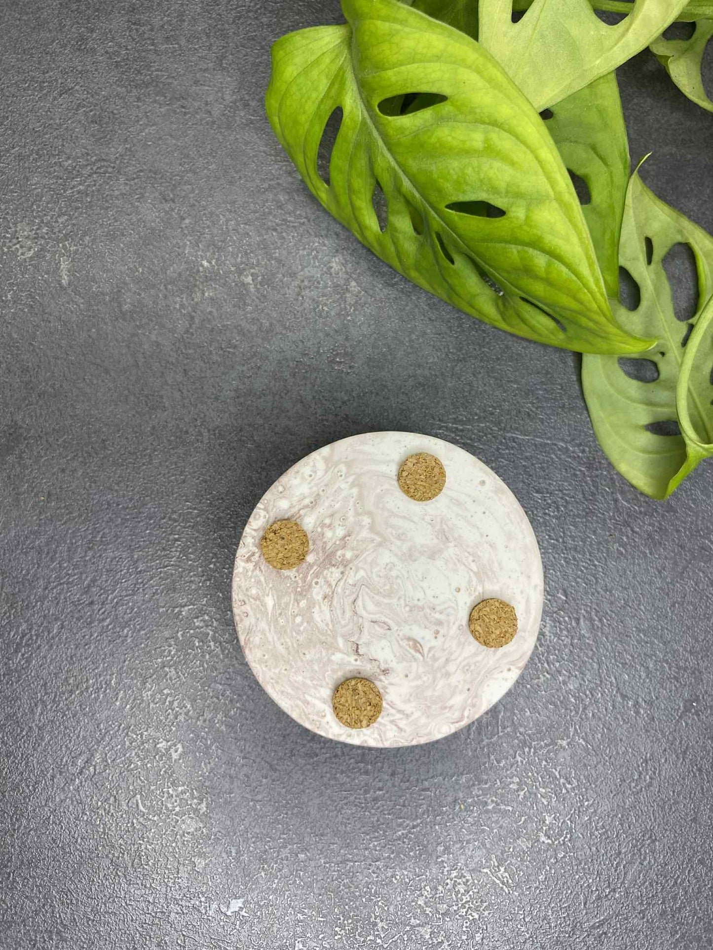 One-piece candlestick (mild cocoa)