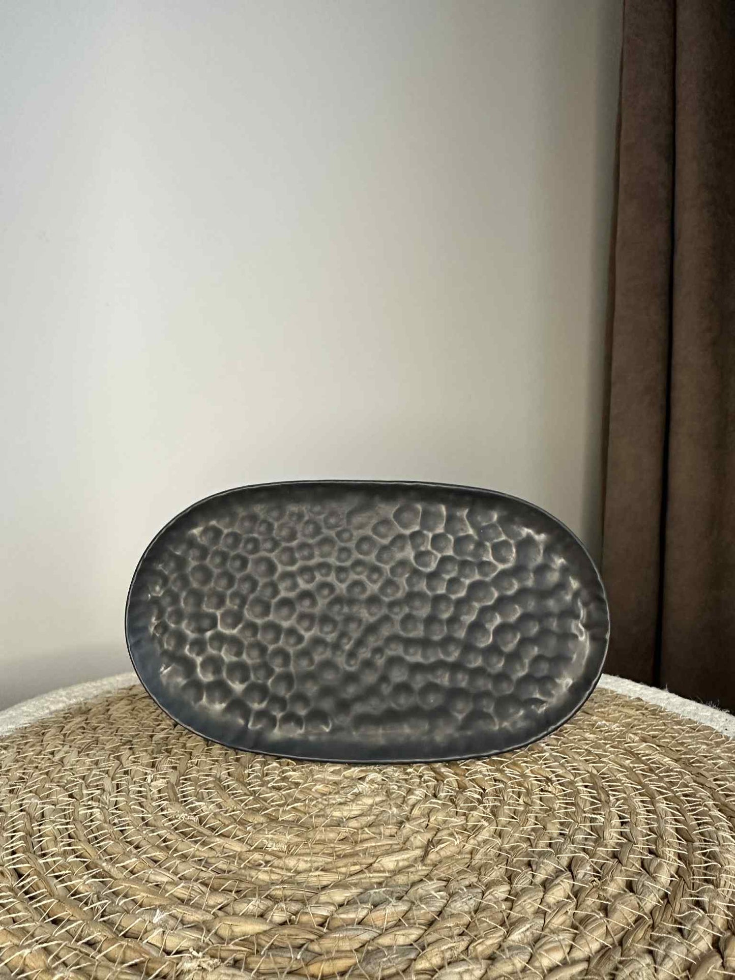 Padėkliukas bangelės (juodas)