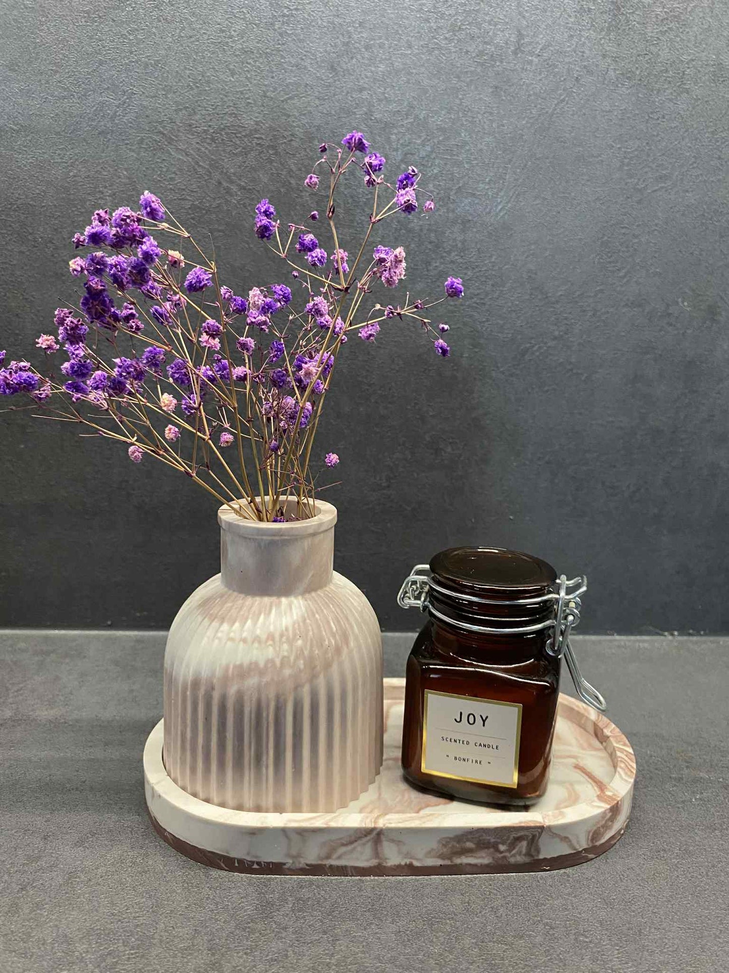 Decorative vase (light)