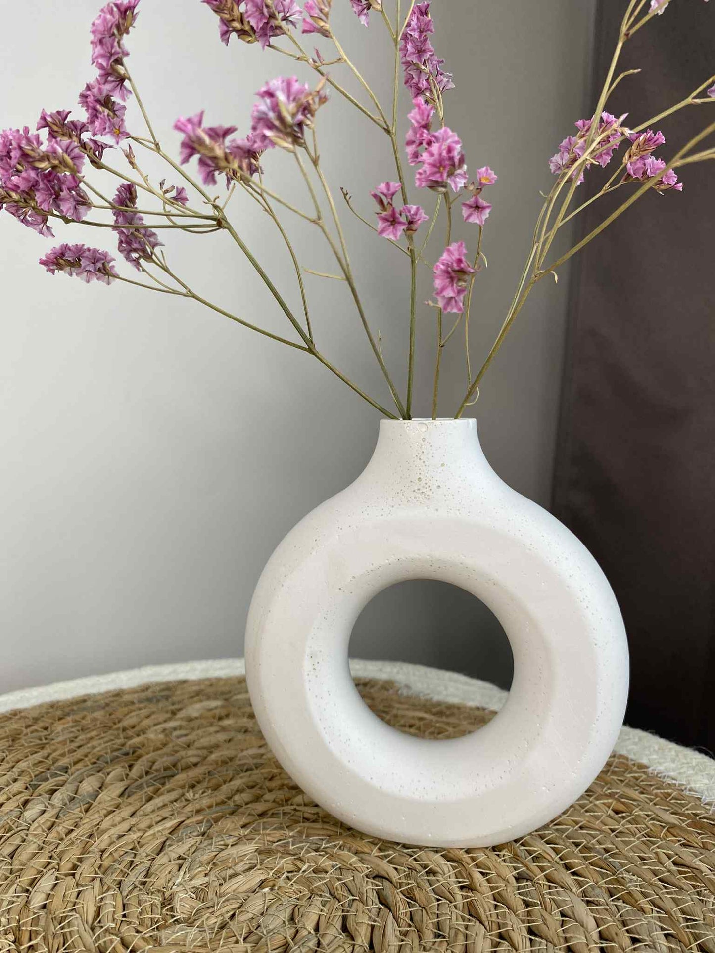 Ovali vazelė (balta)