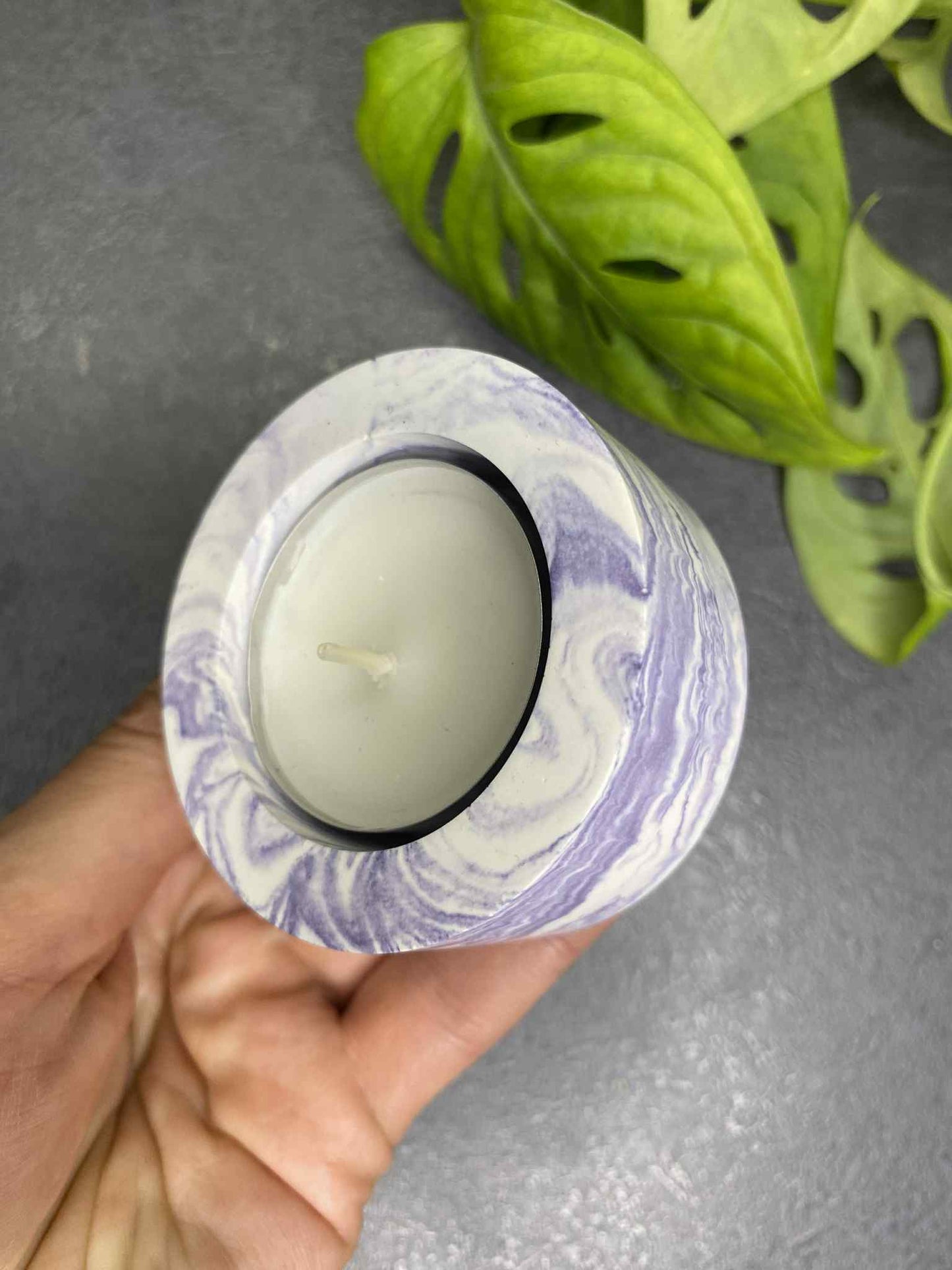 One-piece candlestick (purple)