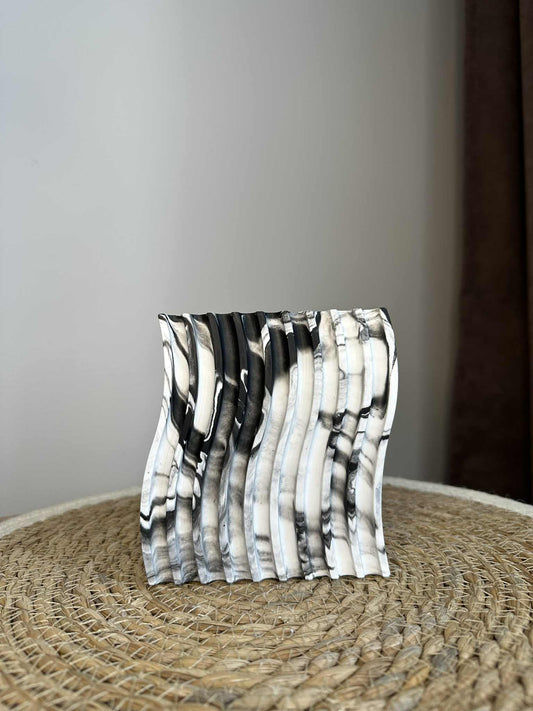 Wellenachterbahn (schwarz)