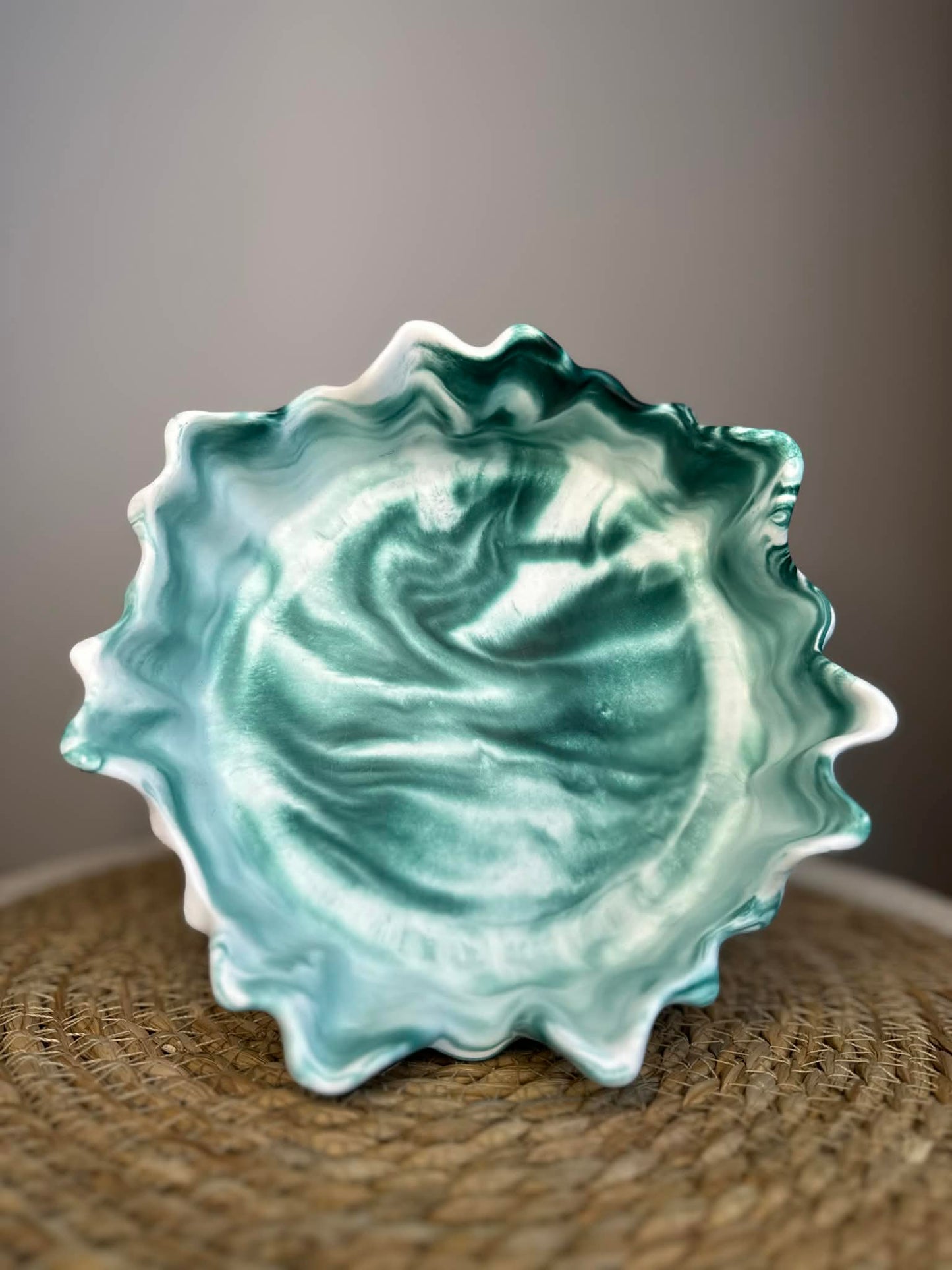 Išskirtinio stiliaus dubenėlis (moderni žalia)