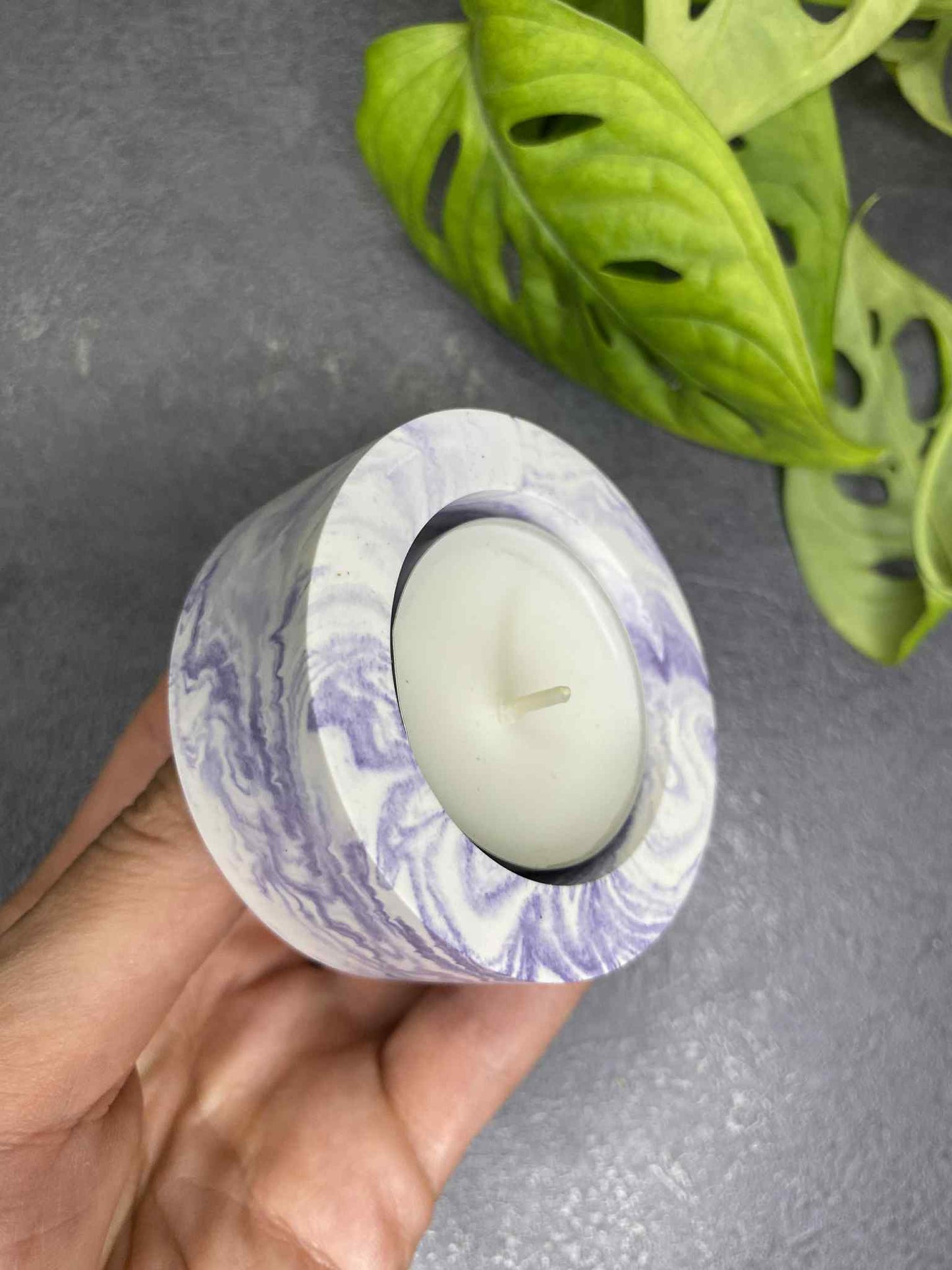 One-piece candlestick (purple)