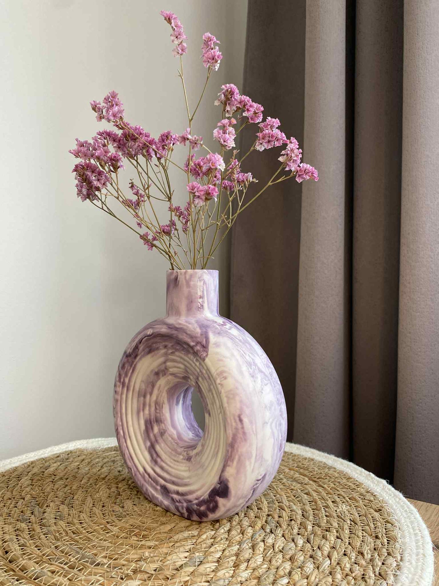 Moderni vaza (violetinė)