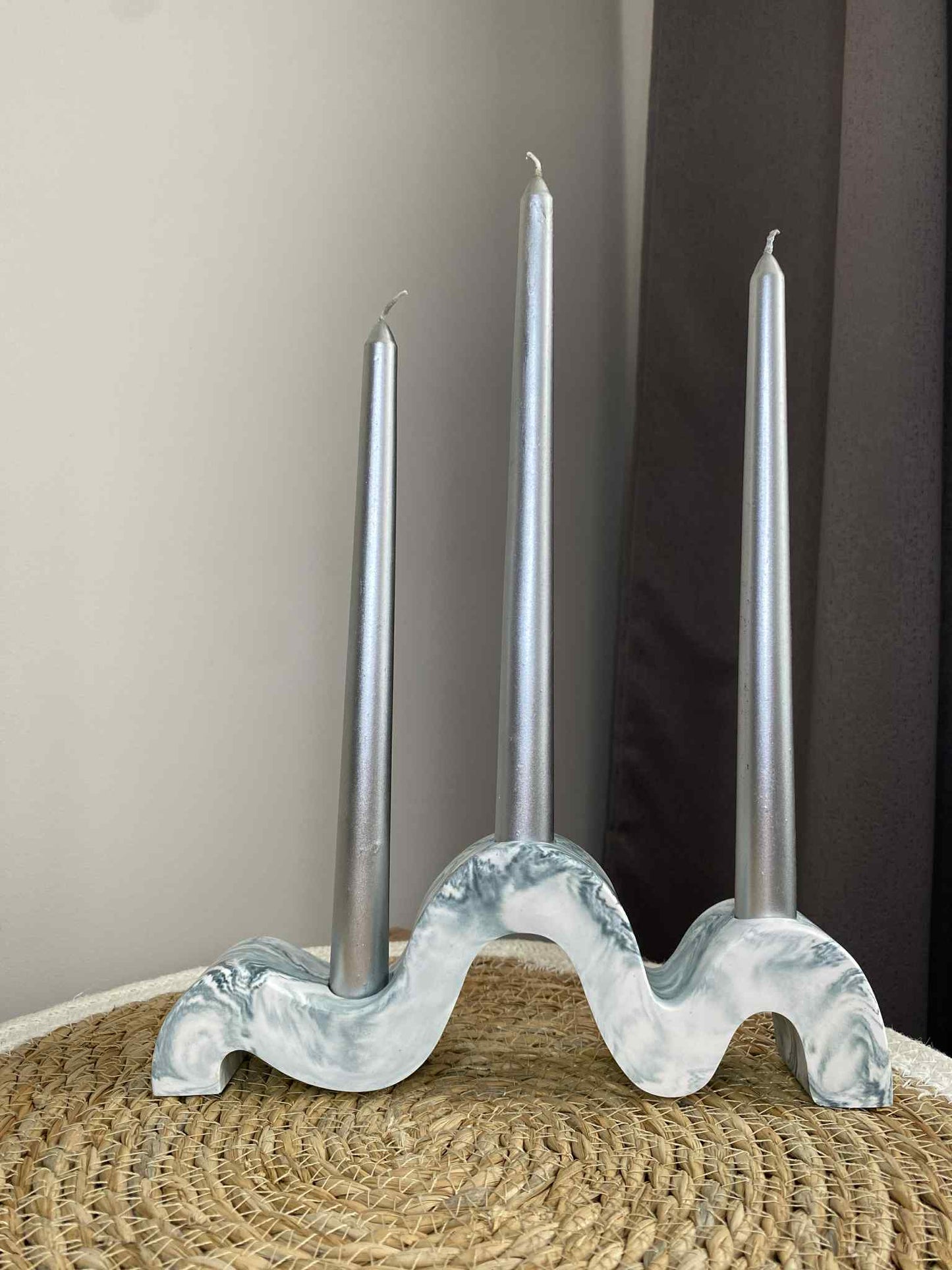 Lenkta žvakidė (žalsva)