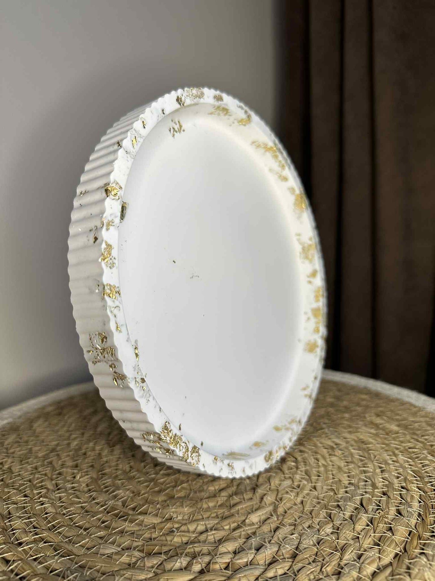 Universalus padėklas su indeliu (balta/auksinė)