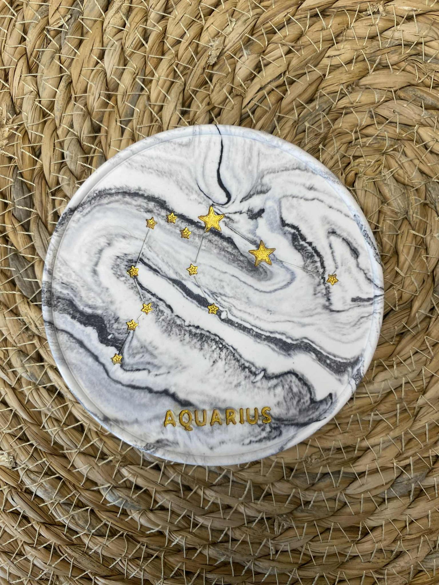 Padėkliukas su Vandenio žvaigždynu