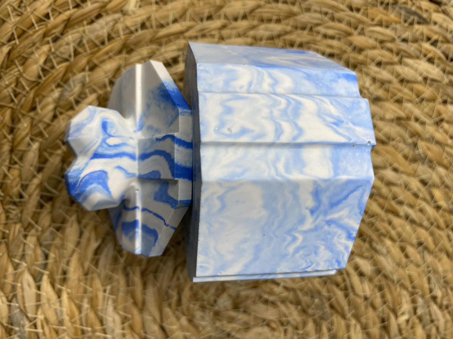 Dėžutė su kaspinėliu (mėlyna)