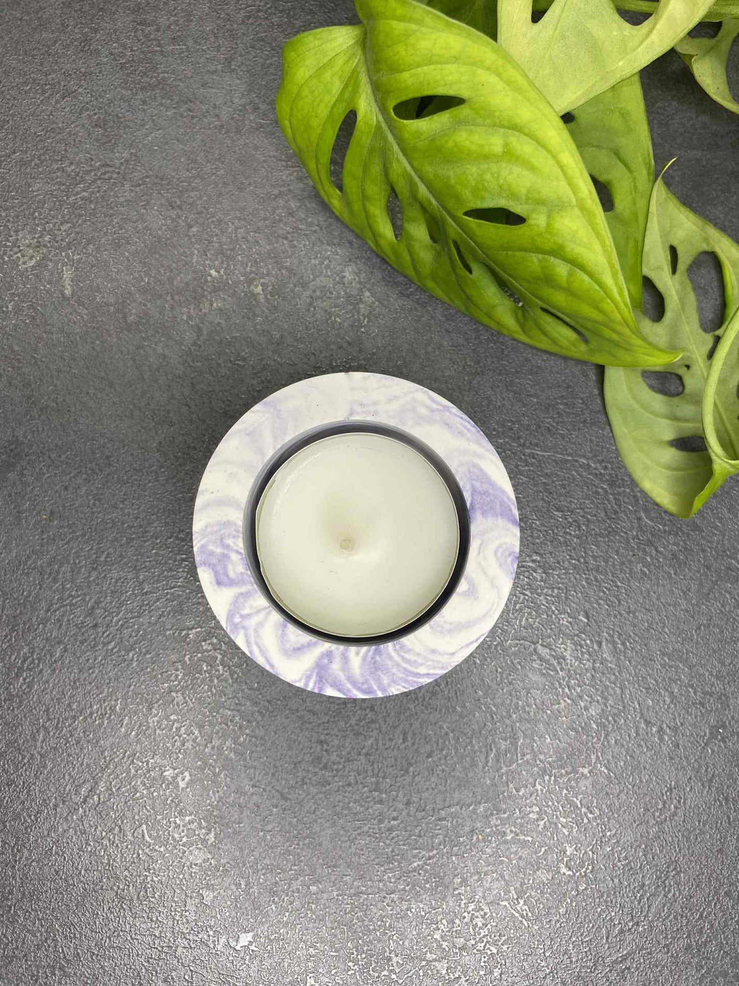 One-piece candlestick (purple)