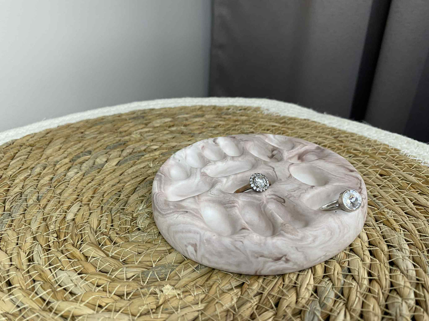 Žiedų dėklas (rudas)