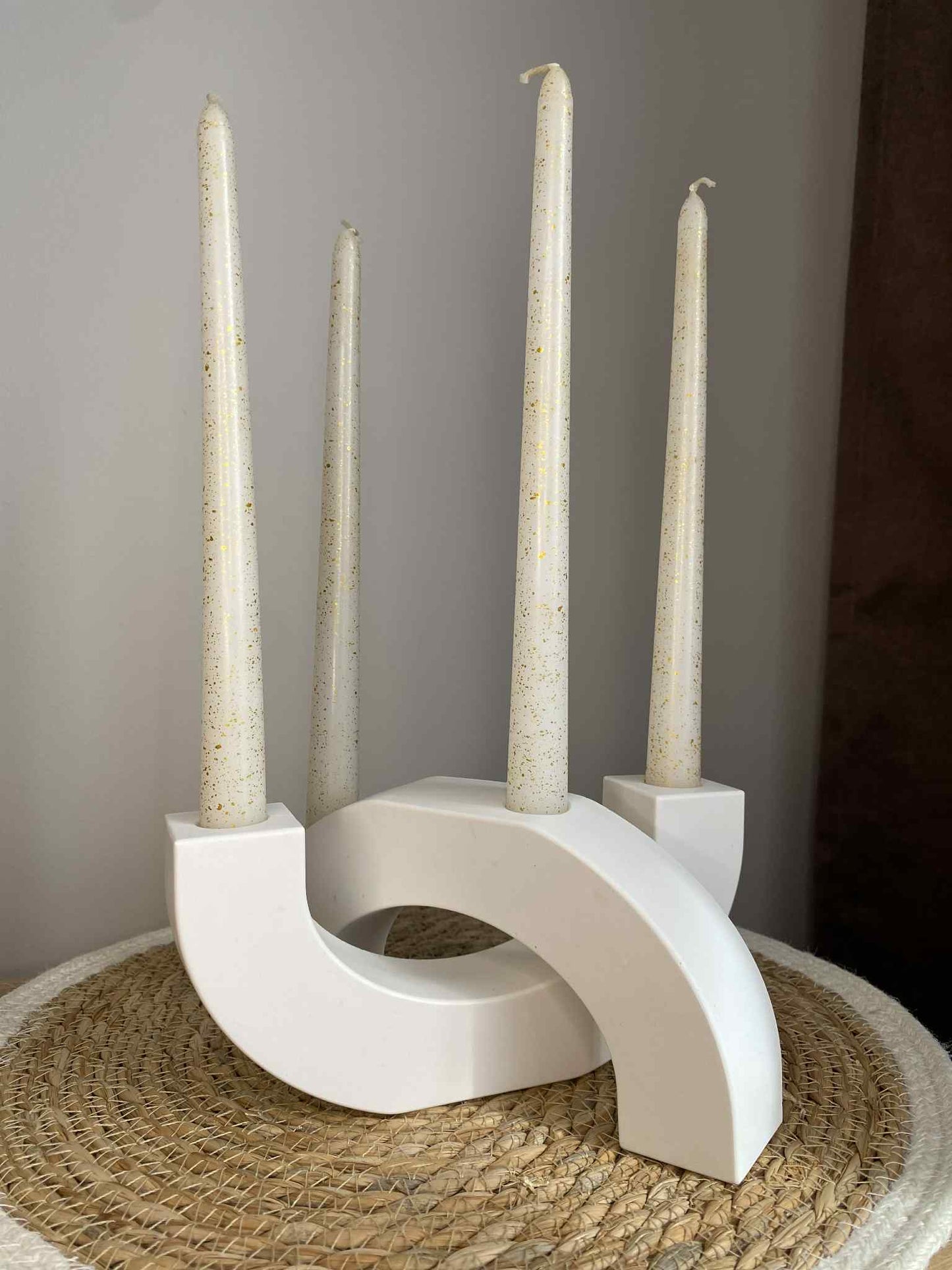 Moderni žvakidė (balta)