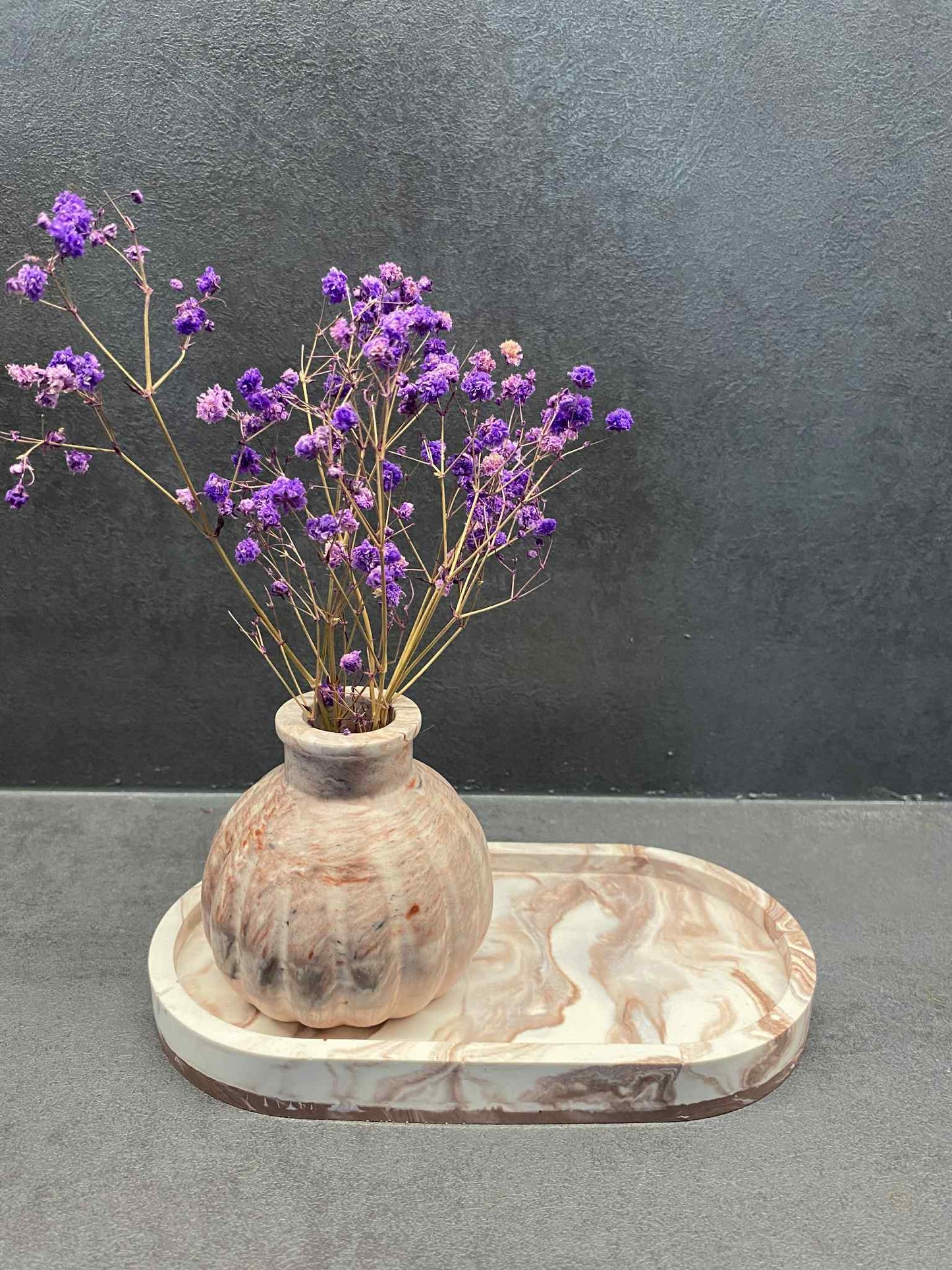 Apvali vazelė (šviesi)