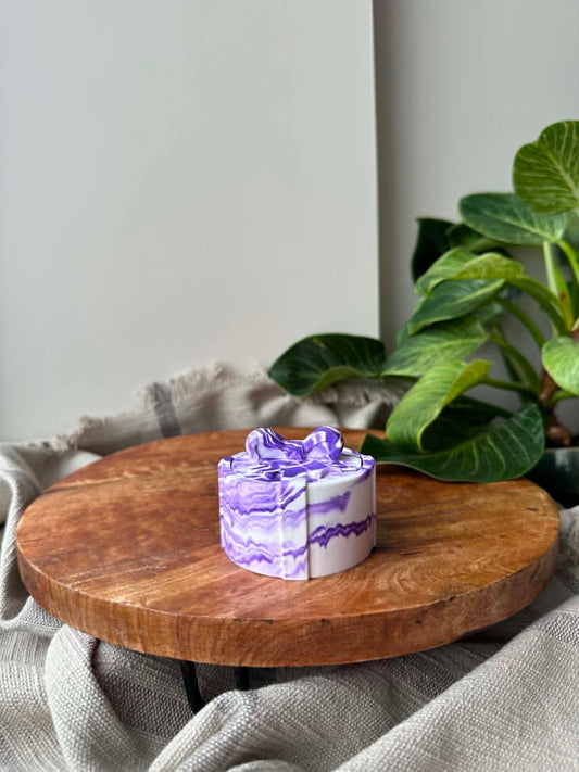 Dėžutė su dangteliu „Dovanėlė“ (violetinė)
