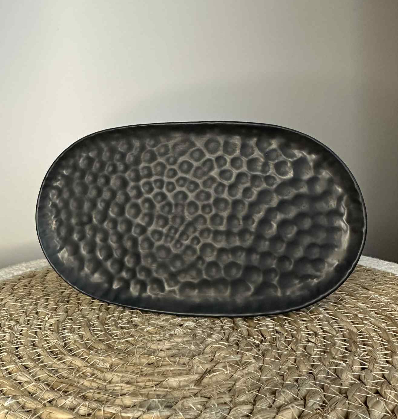 Padėkliukas bangelės (juodas)