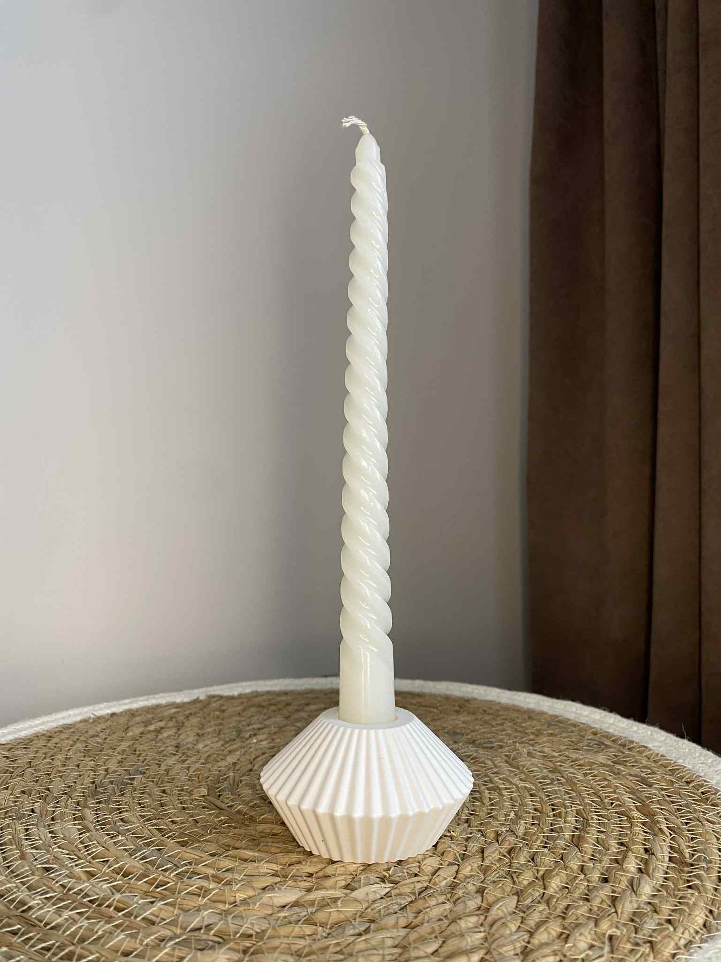 Moderni žvakidė modelis 3 (balta)