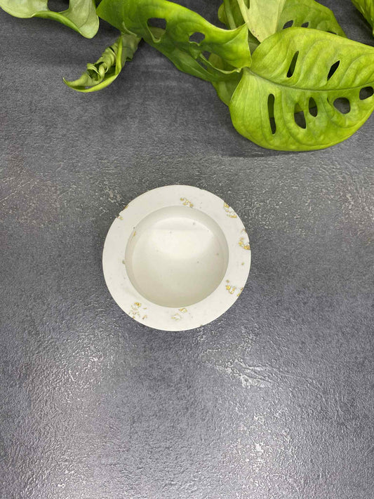 One-piece candlestick (white gold)