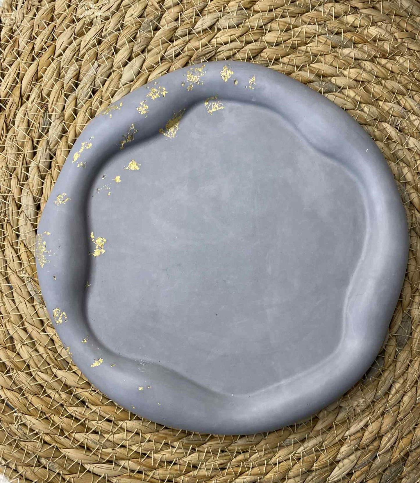 Padėkliukas apvalus debesėlis (pilka auksinė)