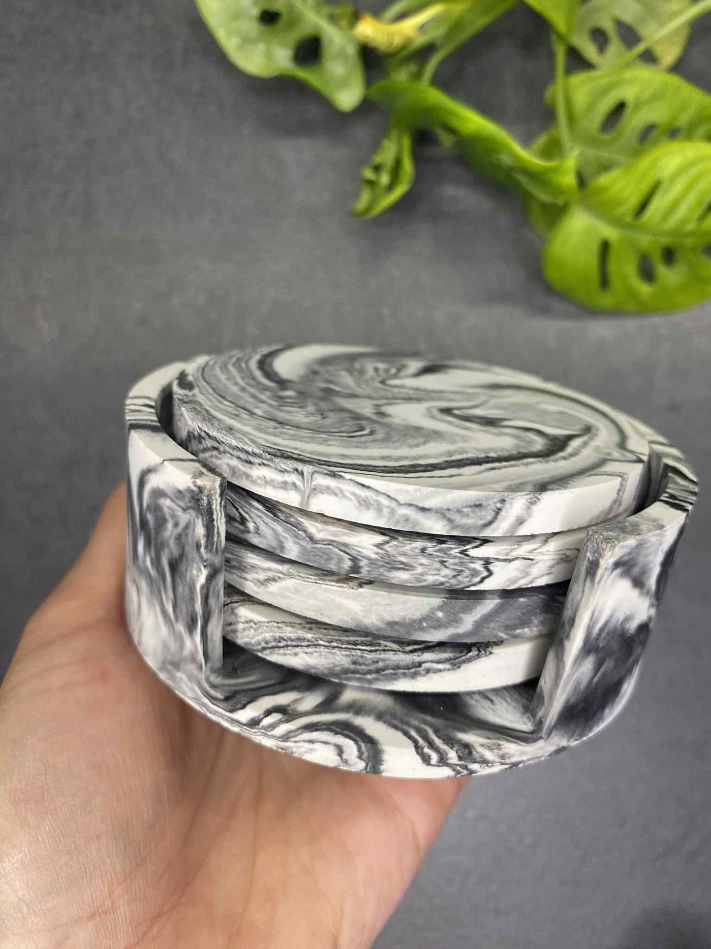 Set of coasters (black)