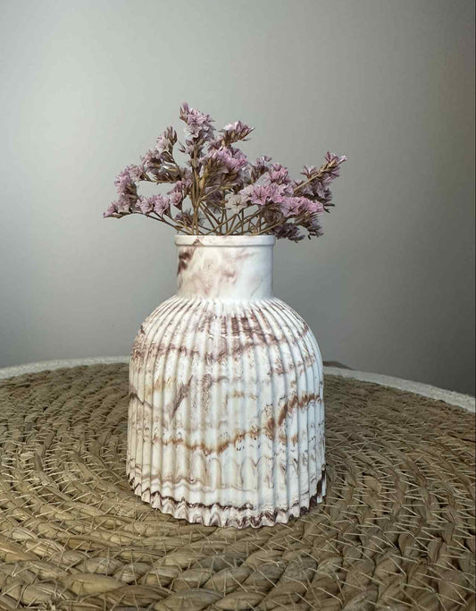 Jauki vazelė (ruda)