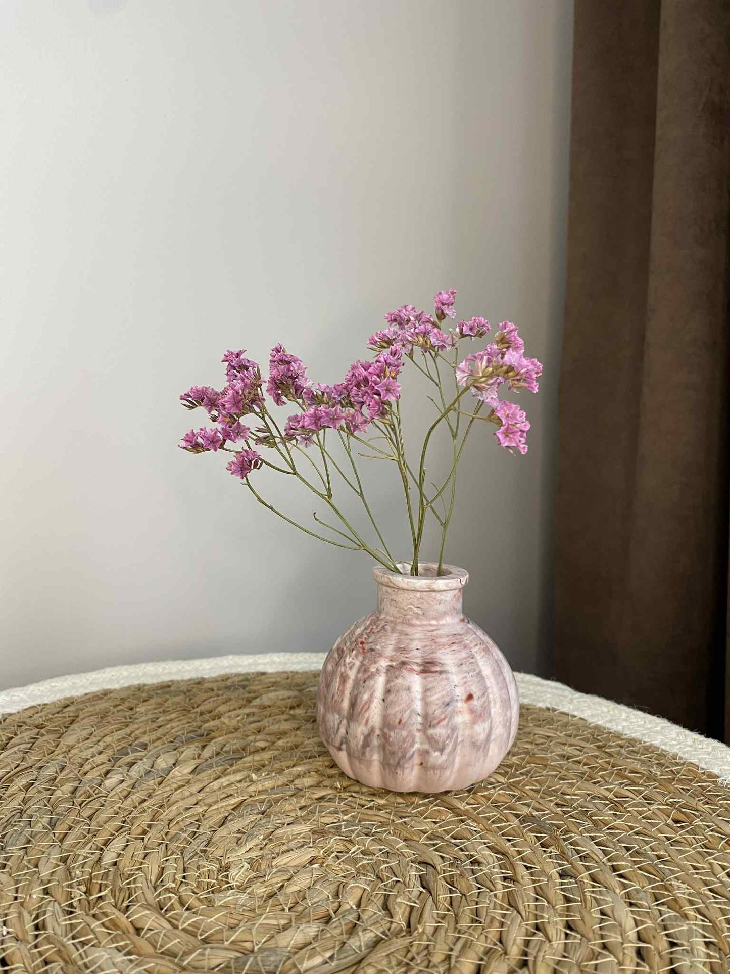 Apvali vazelė (šviesi)