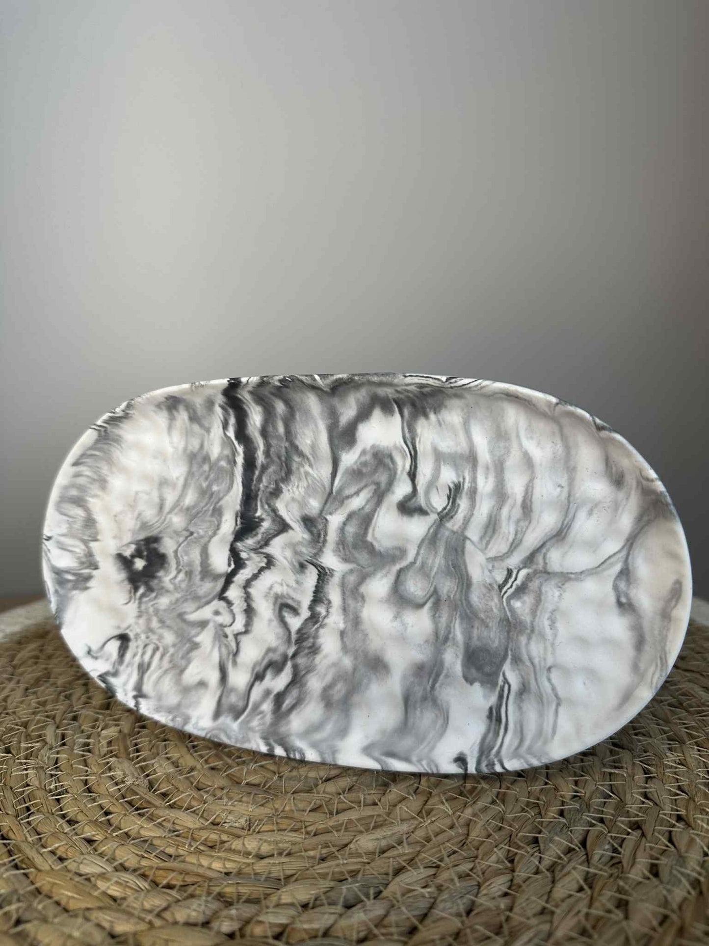 Padėkliukas bangelės (juodas)