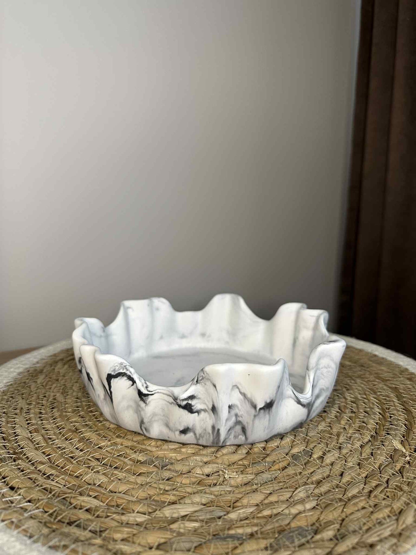 Išskirtinio stiliaus dubenėlis (juodas marmuras)