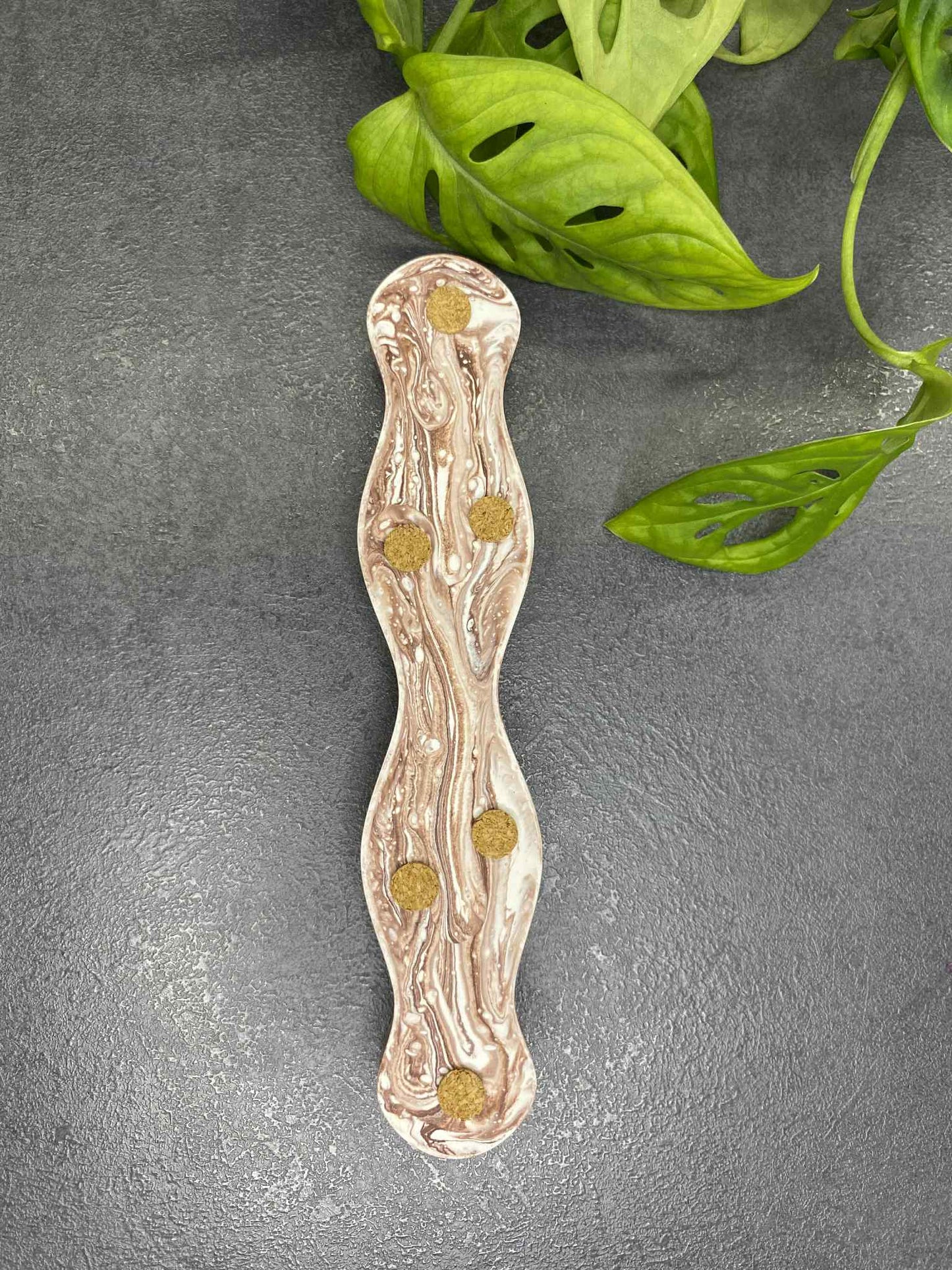 Incense (dark brown)