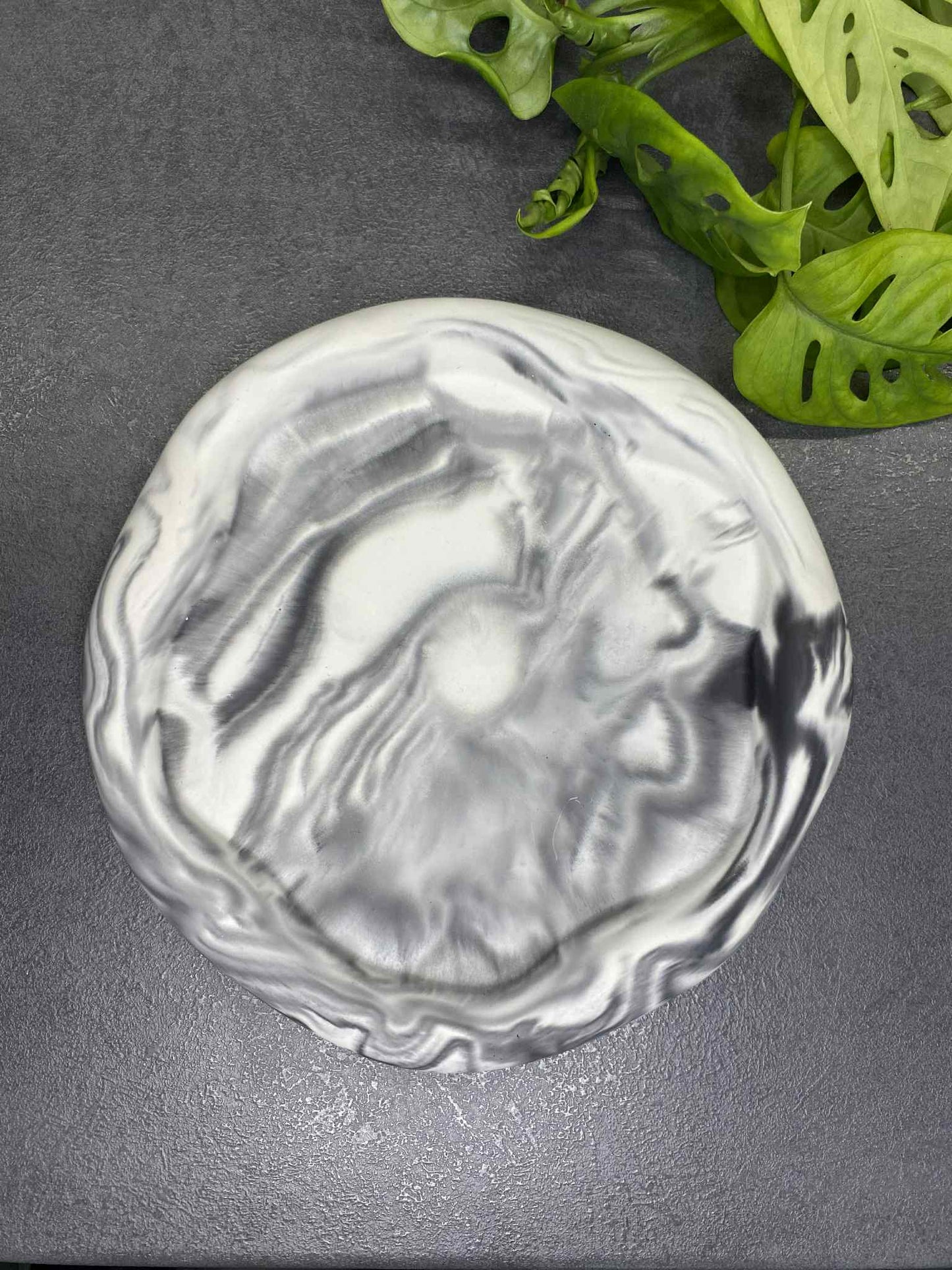 Padėkliukas apvalus debesėlis (juodas)