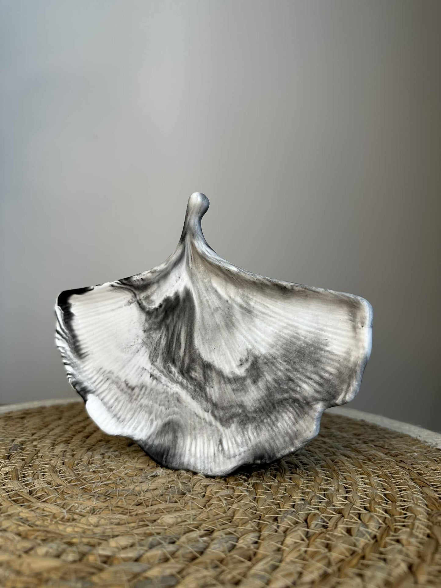 Ginkmedžio lapo padėkliukas (juodas)