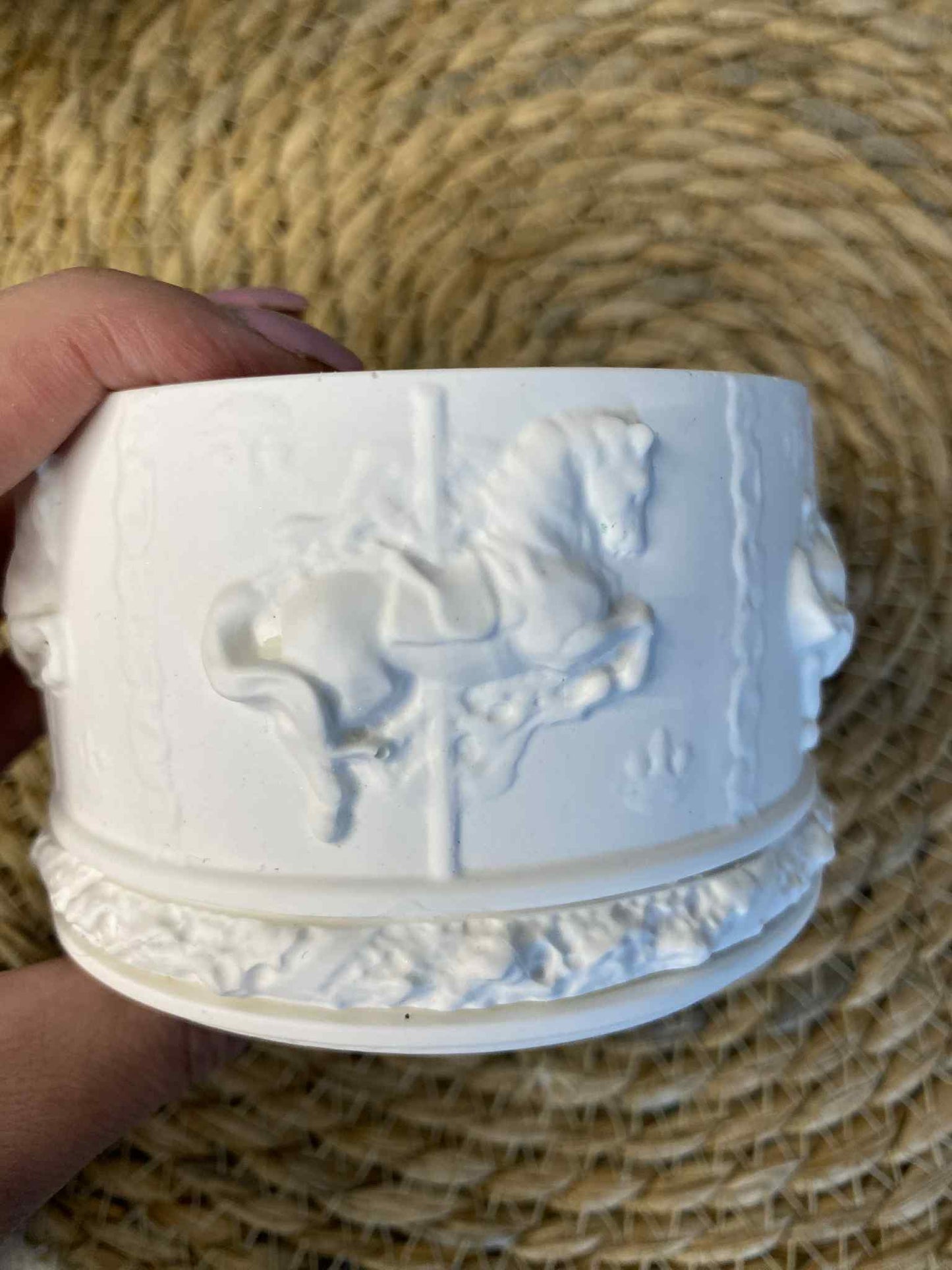 Dėžutė karuselė (balta)