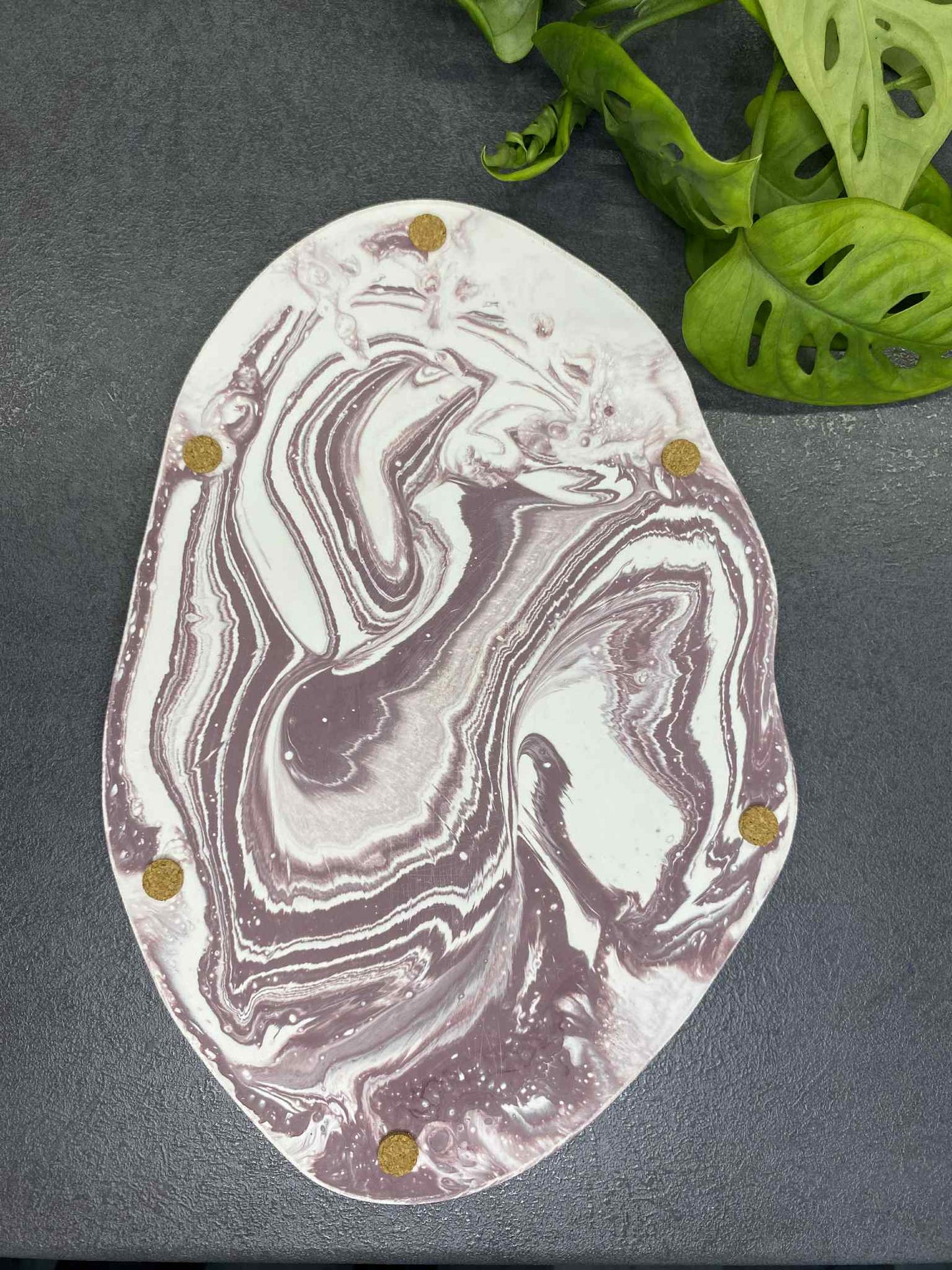 Debesėlio formos padėkliukas (violetinis)