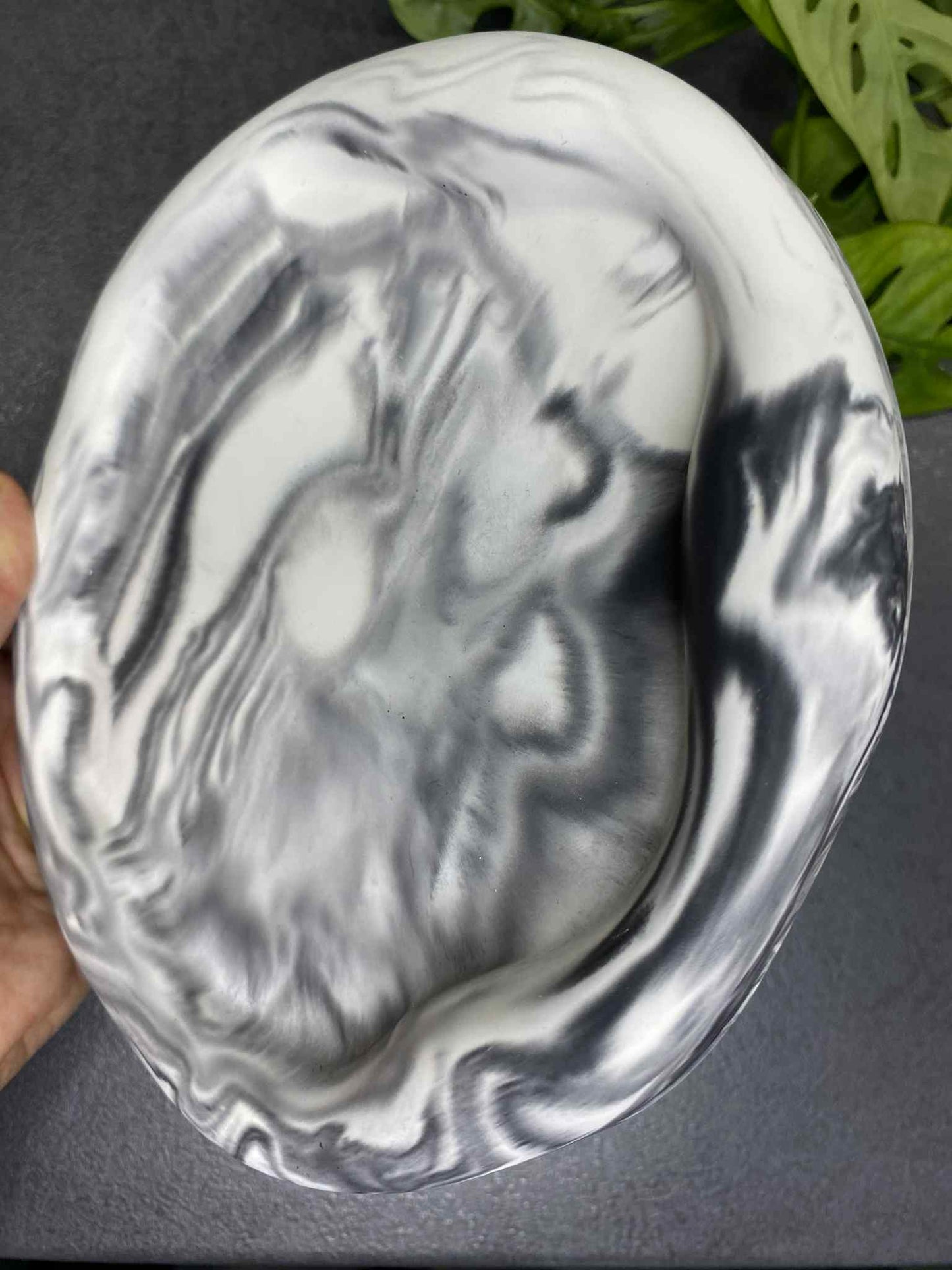 Padėkliukas apvalus debesėlis (juodas)