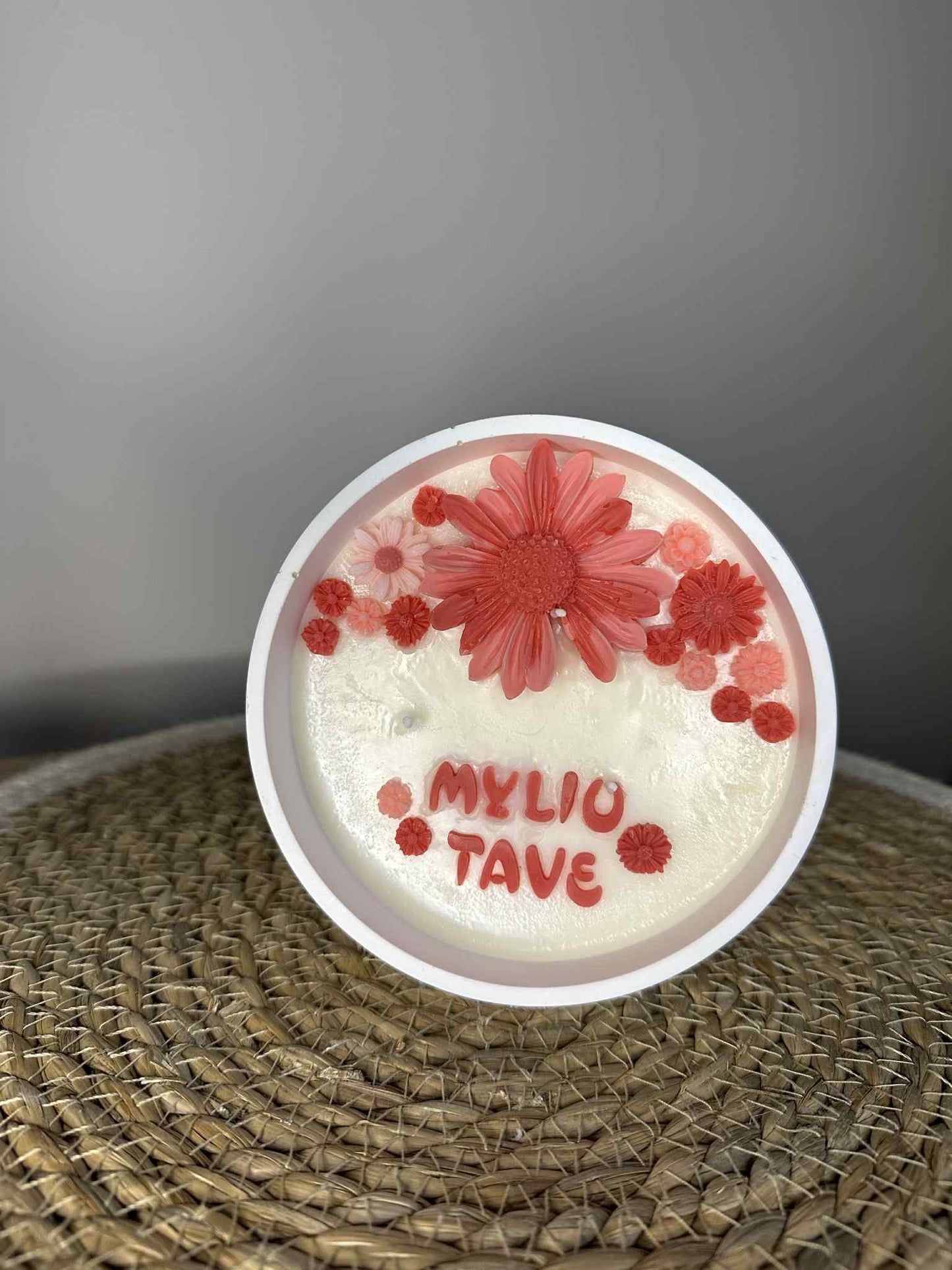 Rankų darbo žvakė „Myliu tave“ (raudonas atspalvis)